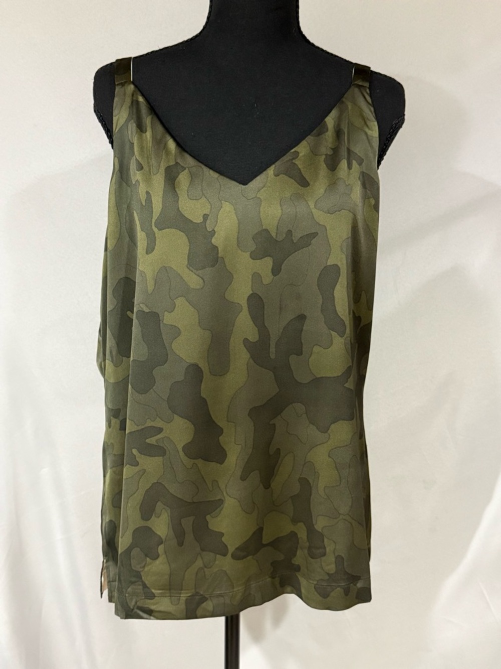 Reversible White House Black Market White Floral Print V-Neck Silk Camisole - Picture 5 of 9